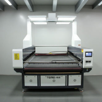 Visual Camera CO2 Laser Cutting Machine 130W 150 Watt Co2 Laser Cutter For Fabric