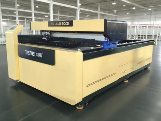 1300x2500mm CO2 Laser Engraving Cutting Machine 220V 50/60Hz For Acrylic Leather