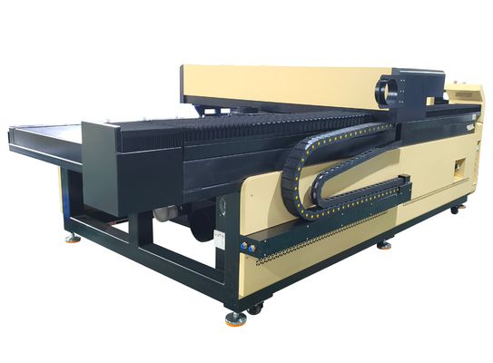 1300x2500mm CO2 Laser Cutter Machine For Composite Board With Visual System