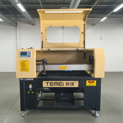 เครื่องตัดเลเซอร์ Co2 ไม้ 130w เครื่องตัดเลเซอร์ยาง เครื่องขนาดเล็ก 900*600 มม.